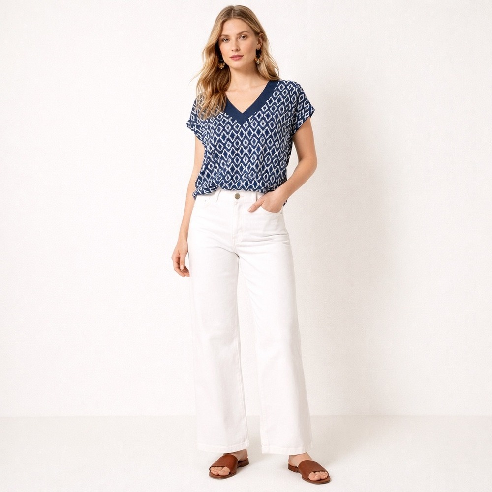 Banana Republic Navy White Ikat Print V Neck Blouse‎ Lightweight Flowy Top Small
